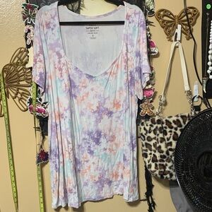 #382 size 3 torrid super soft Women's Tie-Dye tunic Scoop Neck Top
